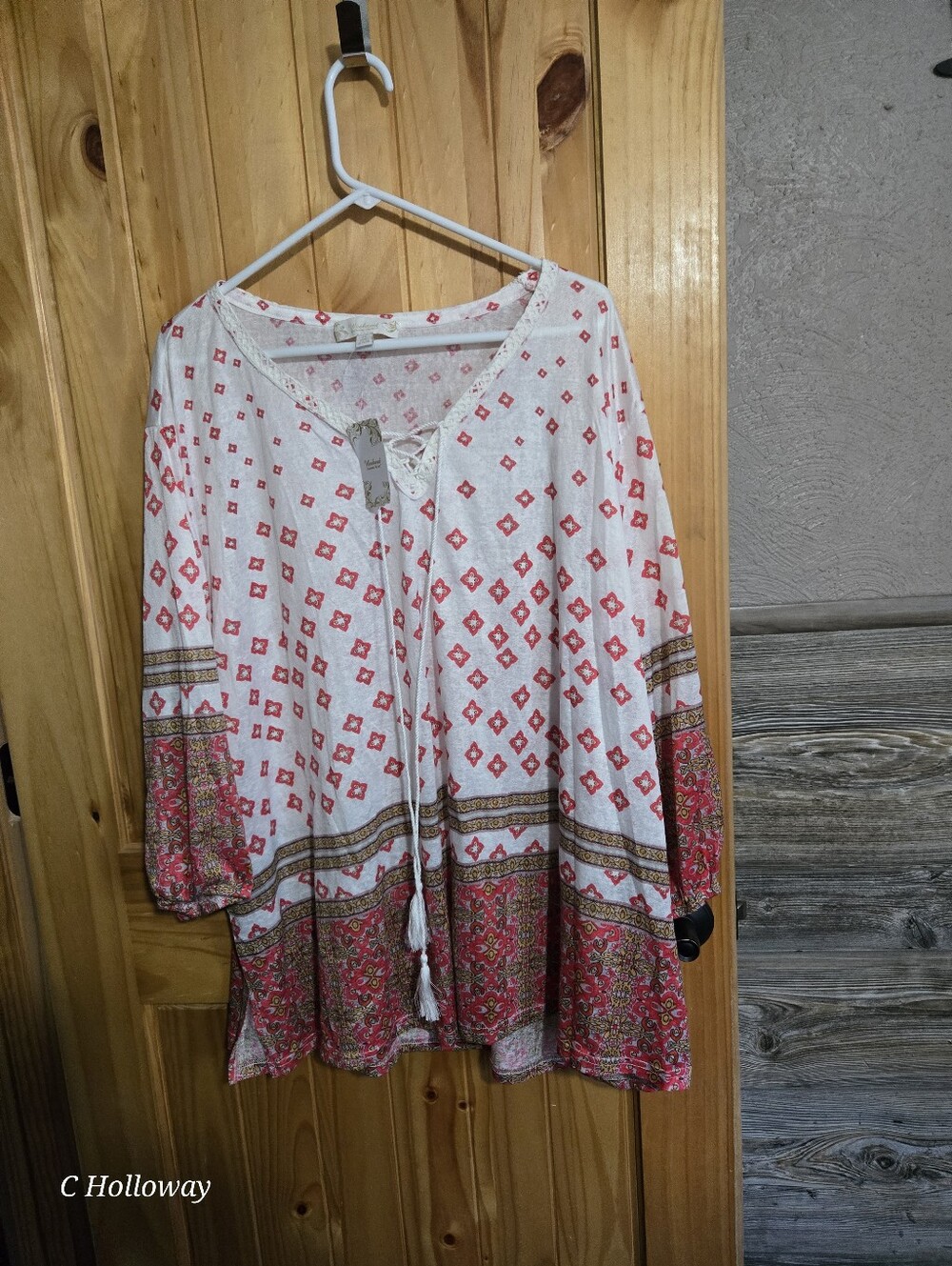 NWT Weekend Suzanne Betro Womens 4X White Red Geometric V-Neck Tie Tunic